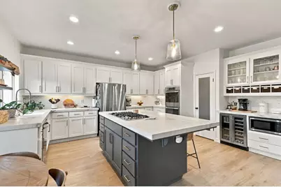 811 Greystone Ct, Gilroy, CA 95020 - Photo 12