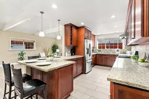 732 Fourth Ave, Redwood City, CA 94063 - Photo 6