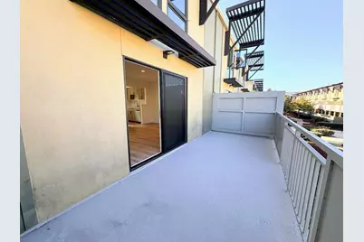 7203 Admiralty Ln, Foster City, CA 94404 - Photo 4