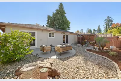 704 Borello Way, Mountain View, CA 94041 - Photo 18