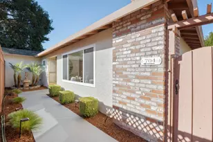 704 Borello Way, Mountain View, CA 94041 - Photo 2