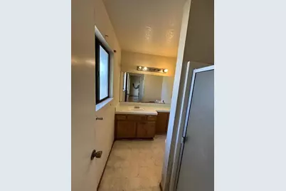 921 Nash Rd, Hollister, CA 95023 - Photo 12