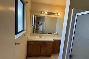 921 Nash Rd, Hollister, CA 95023 - Photo 12