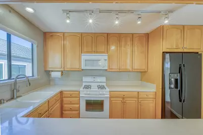 400 Mar Vista Dr 23, Monterey, CA 93940 - Photo 14