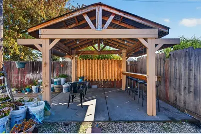 884 Beechwood Ave, Vallejo, CA 94591 - Photo 40