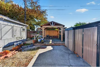 884 Beechwood Ave, Vallejo, CA 94591 - Photo 38