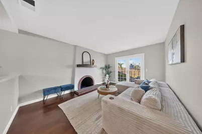 2729 Los Altos Dr, San Jose, CA 95121 - Photo 16