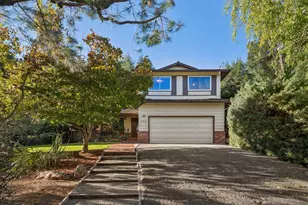 750 California Way, Redwood City, CA 94062 - Photo 2