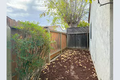 822 Sunnyarbor Ct, Campbell, CA 95008 - Photo 18