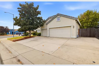 202 Jansen Ct, Lincoln, CA 95648 - Photo 2