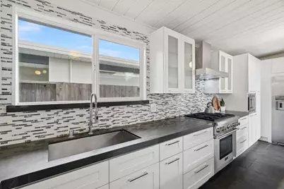 2418 Fairglen Dr, San Jose, CA 95125 - Photo 20