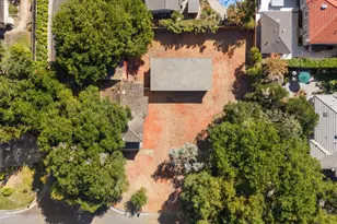 1390 Marinovich Way, Los Altos, CA 94024 - Photo 14