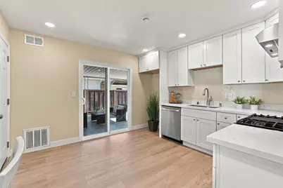 1638 Tierra Buena Dr, San Jose, CA 95121 - Photo 6