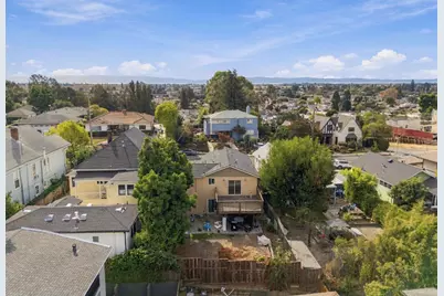 22218 Prospect St, Hayward, CA 94541 - Photo 10