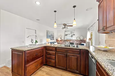 1211 Greenmoor Dr, San Jose, CA 95118 - Photo 20