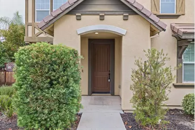 2341 Ellis Town Dr, Tracy, CA 95377 - Photo 6