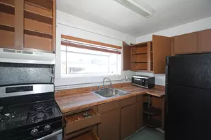 1164 Ocean Ave, Oakland, CA 94608 - Photo 18