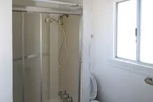 1164 Ocean Ave, Oakland, CA 94608 - Photo 20