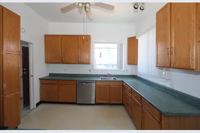 1164 Ocean Ave, Oakland, CA 94608 - Photo 40