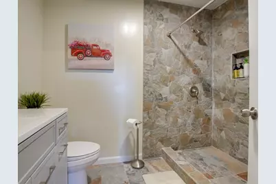 307 Mansfield Rd, Hollister, CA 95023 - Photo 14