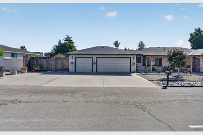 681 Ridgemark Dr, Hollister, CA 95023 - Photo 4