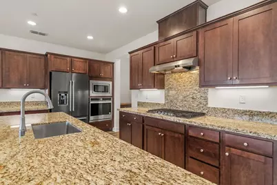17586 Graceada Ln, Lathrop, CA 95330 - Photo 4