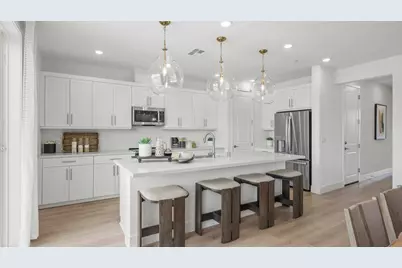 112 Golden Gate Ln, Vacaville, CA 95687 - Photo 2