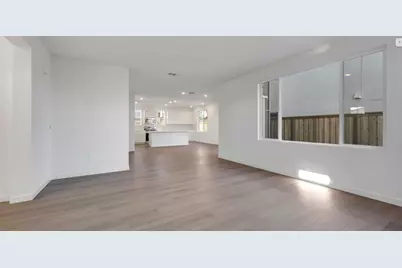 5737 Pathway Dr, Fairfield, CA 94533 - Photo 10