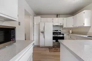 445 Velasco Dr, San Jose, CA 95123 - Photo 8