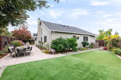 552 Skiff Cir, Redwood City, CA 94065 - Photo 56