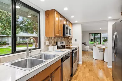 1542 Easington Way, San Jose, CA 95126 - Photo 8