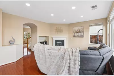 1645 Camarena Pl, San Jose, CA 95121 - Photo 6