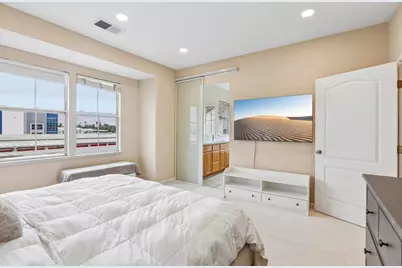 1645 Camarena Pl, San Jose, CA 95121 - Photo 40