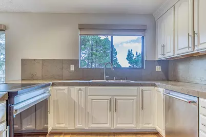70 Forest Ridge Rd 1, Monterey, CA 93940 - Photo 16