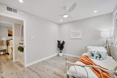 263 E Hemlock Ave, Sunnyvale, CA 94085 - Photo 22