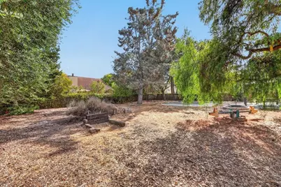 10590 San Leandro Ave, Cupertino, CA 95014 - Photo 20