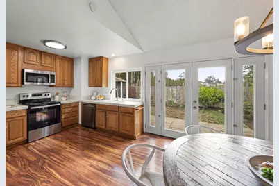 200 Coral Reef Ave, El Granada, CA 94018 - Photo 2
