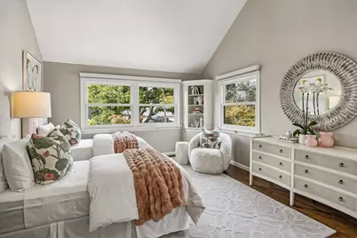 2104 Hale Dr, Burlingame, CA 94010 - Photo 16