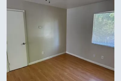 611 E 7th St, Gilroy, CA 95020 - Photo 30