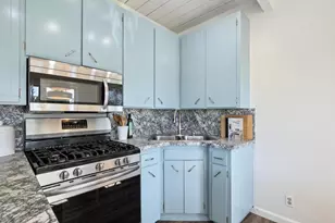 400 Pine St, Capitola, CA 95010 - Photo 10