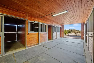 2670 Day Rd, Gilroy, CA 95020 - Photo 10