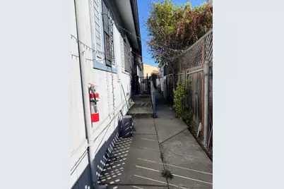 4915 Shattuck Ave, Oakland, CA 94609 - Photo 16