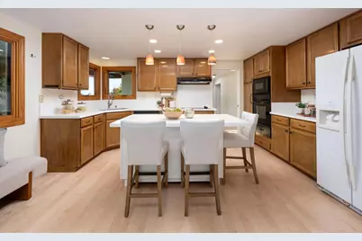 2318 Hastings Dr, Belmont, CA 94002 - Photo 4