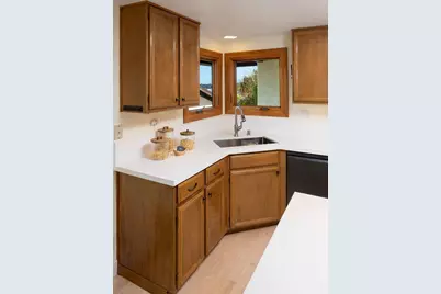 2318 Hastings Dr, Belmont, CA 94002 - Photo 6