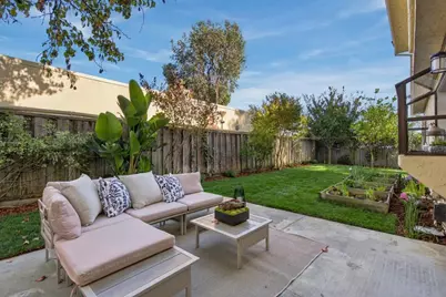 10 Portofino Cir, Redwood Shores, CA 94065 - Photo 22