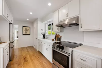 1136 Parrott Dr, San Mateo, CA 94402 - Photo 22