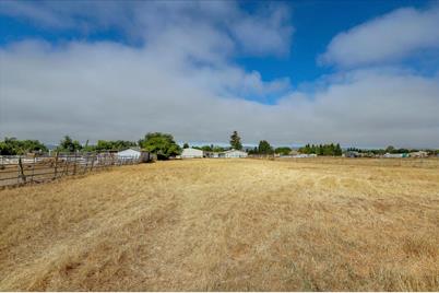 11425 Foothill Ave - Photo 1