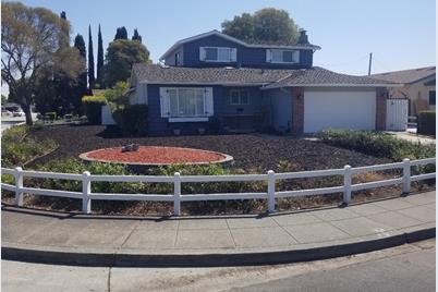 852 Laurie Ave - Photo 1