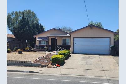 205 Santa Clara St, Watsonville, CA 95076 - Photo 1