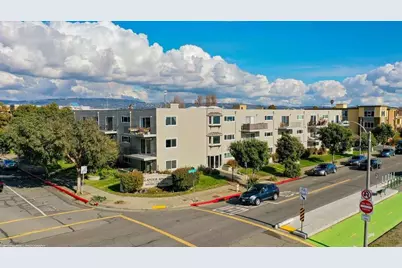 1701 Shoreline Dr, Alameda, CA 94501 - Photo 1